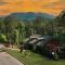 Enchanted Forest Cabin And Teepee! Lights & Laser Show! Private Hot Tub! Unique Stay! - سيفيرفيل