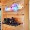 Enchanted Forest Cabin And Teepee! Lights & Laser Show! Private Hot Tub! Unique Stay! - سيفيرفيل