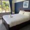 Brixham View House -Spectacular views over the bay and close to beach with parking - Goodrington