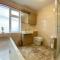 Brixham View House -Spectacular views over the bay and close to beach with parking - Goodrington