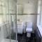 Brixham View House -Spectacular views over the bay and close to beach with parking - Goodrington