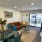 Stylish and Sleek Auckland Stay - Auckland