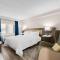 Latitude Suites Tinton Falls Eatontown - BW Premier Collection
