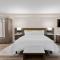 Latitude Suites Tinton Falls Eatontown - BW Premier Collection - 廷顿瀑布