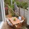 Breakfast With A View Free Parking and Water Access - Wallington