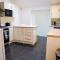 Awesome Coventry Home for Business Contractors and Suitable for families with Free Parking 14mins from NEC - كوفينتري