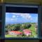 Cheerful 3 bedroom home with stunning views