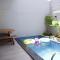 Royal Suites Home Villa 3BR with Private Pool - C6 - Батам-Сентер