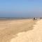 unobstructed beachfront view apartment - 布赖迪讷