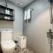 WECOZY HANOI - Heart of Hanoi, Vibrant Apartment - Hanoj
