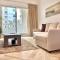 Modern 1BR Retreat with Balcony in Vibrant JVC by Bhavan Vacation Homes - Dubaj