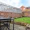 Cosy-Central-Period-Home-Sleeps 4-Free Parking - Hereford