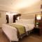 Oasis Plaza Hotel