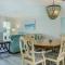 2 C, Three Bedroom Townhome