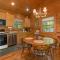 Mai`s Rock Cabin with view - بريفارد