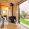 Poppie's Shepherds Hut at Shepherds Lodge - Nottingham