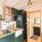 Poppie's Shepherds Hut at Shepherds Lodge - Nottingham
