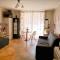 Direct Monaco Studio devant piscine - 博索莱伊