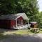 Trekker, Treehouses cabins and lodge rooms
