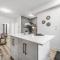 NEW Stylish 1BR Apartment With BBQ and Situated Close to the Falls and Can Sleep 4 Guests - Niagara Falls