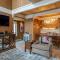 Creekside Condo 1296