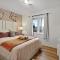 Elegant 2BR Suite with Parking, Only 7 Mins to Niagara Falls and Sleeps 4 Guests - 尼亚加拉瀑布