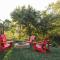 The Vue - Nestled by Roblin's Lake with a Hot Tub - Mountain View