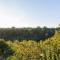 The Vue - Nestled by Roblin's Lake with a Hot Tub - Mountain View