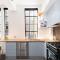 Spacious Designer Warehouse Melbourne CBD Apartment