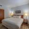 Solara Suite with Indoor Pool / Hot tub / Parking