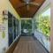 Mango Bay - Gorgeously Renovated Spacious Home wPool Spa Game Room Bikes Walk to Beach - Голмс-Біч
