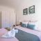Host Wise - Spacious Comfortable Apartment - Balcony
