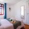 Host Wise - Spacious Comfortable Apartment - Balcony