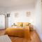 Host Wise - Spacious Comfortable Apartment - Balcony