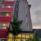 Raha Hotel & Suites