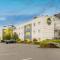 B&B HOTEL Douai Parc Des Expos Cuincy