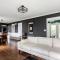 Comfy, quiet & private 2BR home - Mission