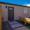 Sage Suite at ArnoTriplex! Hot Tub and Pet Friendly! - 阿尔伯克基