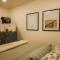 Sage Suite at ArnoTriplex! Hot Tub and Pet Friendly! - 阿尔伯克基