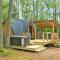 A Serene A-Frame Cabin with Hot Tub - أكسفورد