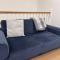 Beautiful 1 BED Serviced APARTMENT COBHAM Town Centre