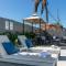 Pool House 3B-2B King Bed - BBQ - EV - Hollywood