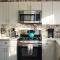 Downtown Vintage Modern Home PNW Wineries