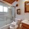 Boutique and Artsy Log Cabin in North Lake Tahoe!