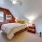 Boutique and Artsy Log Cabin in North Lake Tahoe!