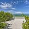 Beachfront Condo with Bay View in Fort Myers Beach! - Fort Myers Beach