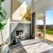 Stunning Hilltop 5BR With View And Hot Tub! - Lakeside Park