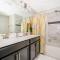 4929GC TOWNHOUSE 4 BEDROOMS & 3 BATHROOMS + POOL