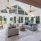 115 Pleasant Valley