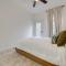 Townhome Less Than 5 Mi to Naperville and Morton Arboretum - ليل